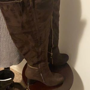 Forever knee high zipper detail brown boots sz 9